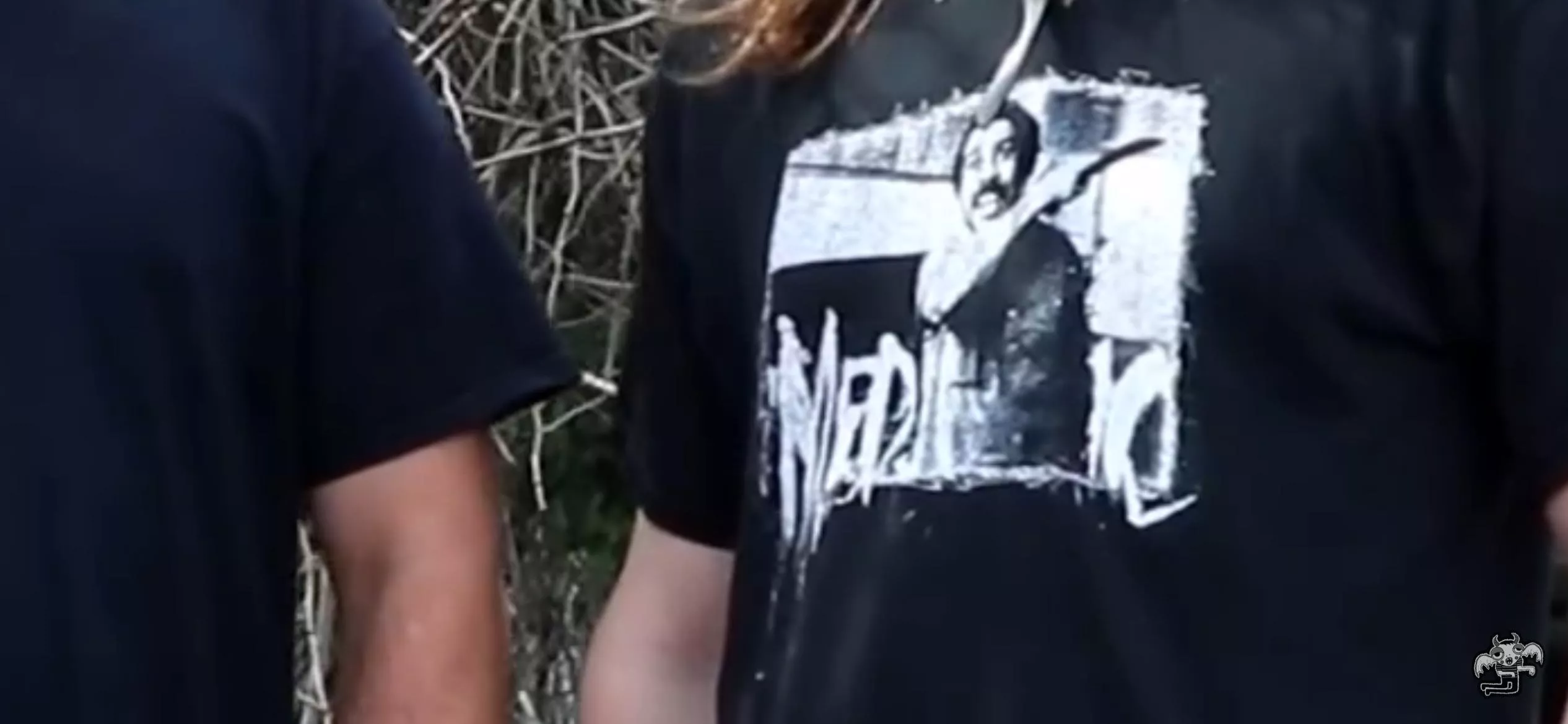 looking for this band/shirt