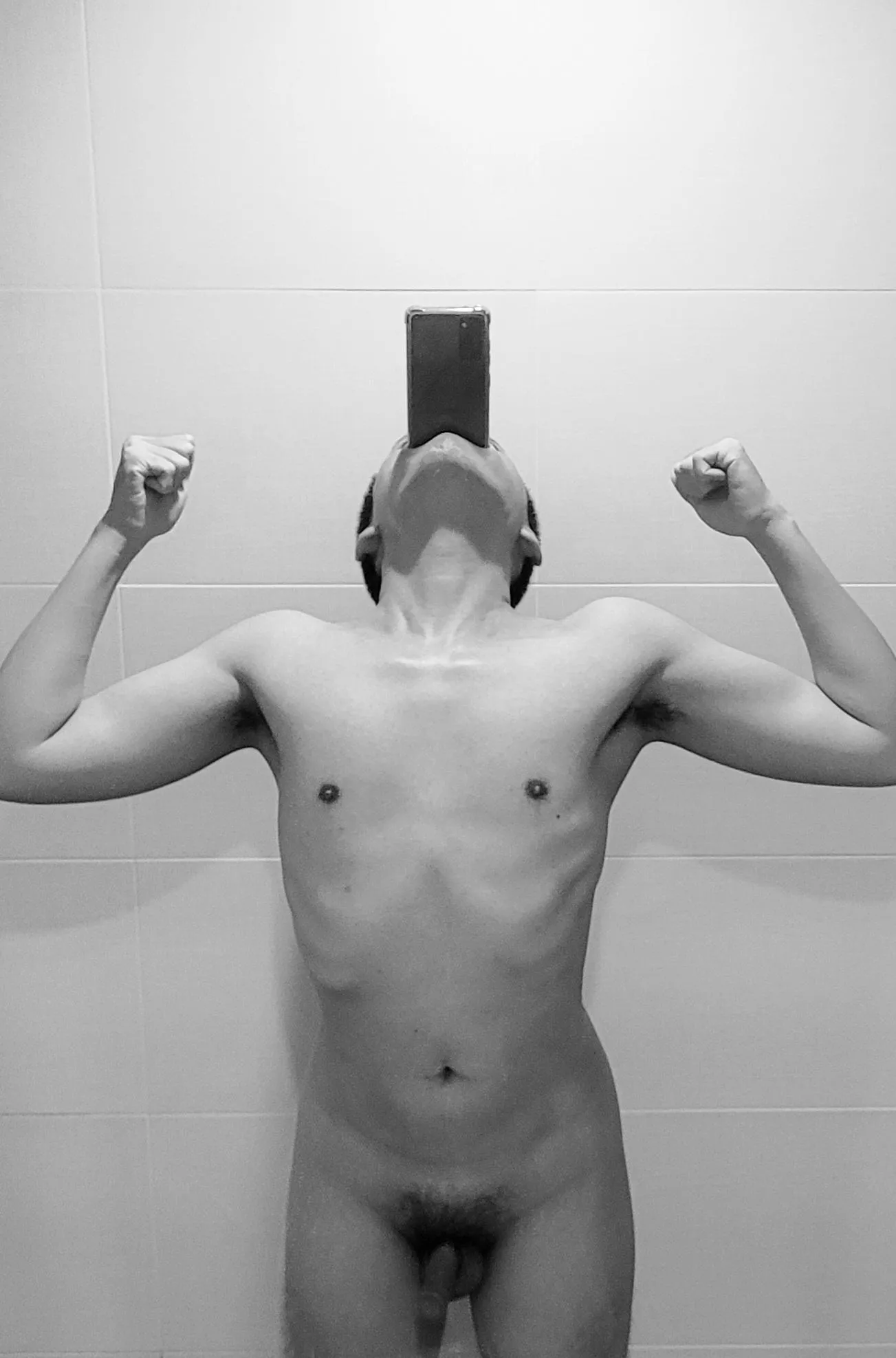 [M] Unconventional Selfie