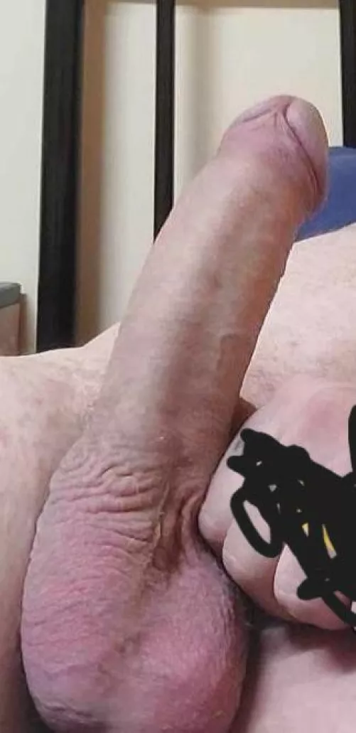 (M)aybe? Looking for (f) tonight