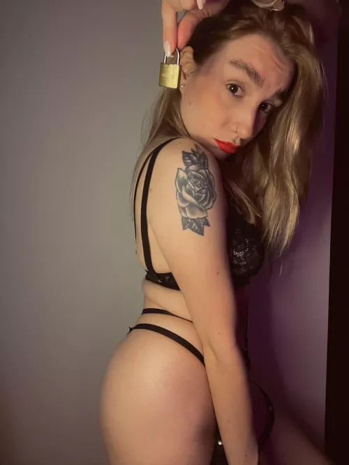 Mommy, do you want to know if you agree to be locked up until Sunday in your cage?