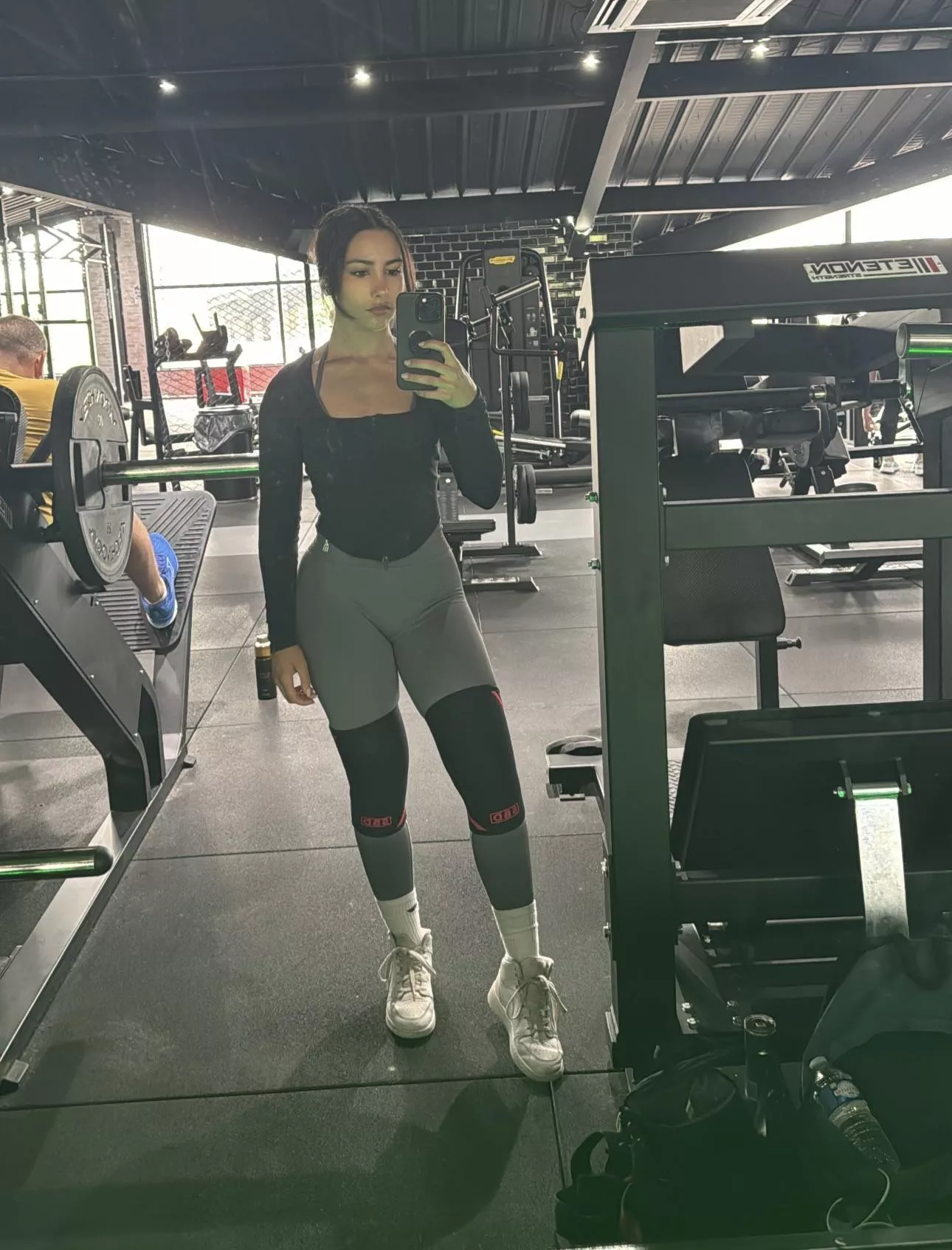 My dream of being a little white slave for one or more superior Arabs to colonize my body 