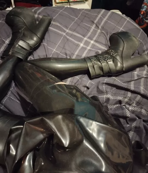 My new latex stockings <3