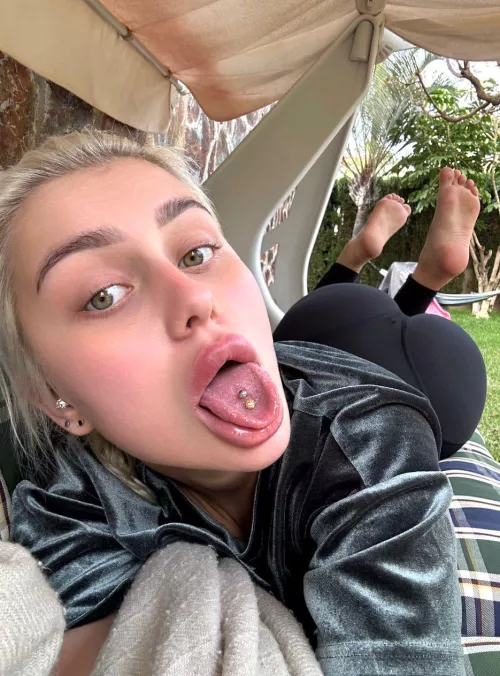 My soles need moisturizing with your mouth or cum [oc]