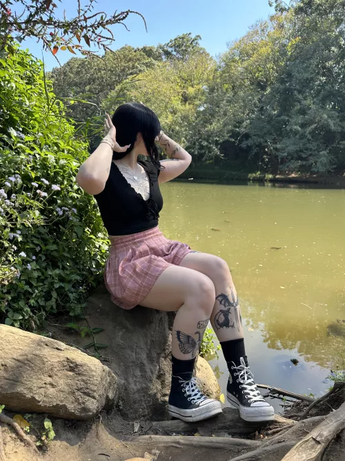 Need a cute boy to worship me