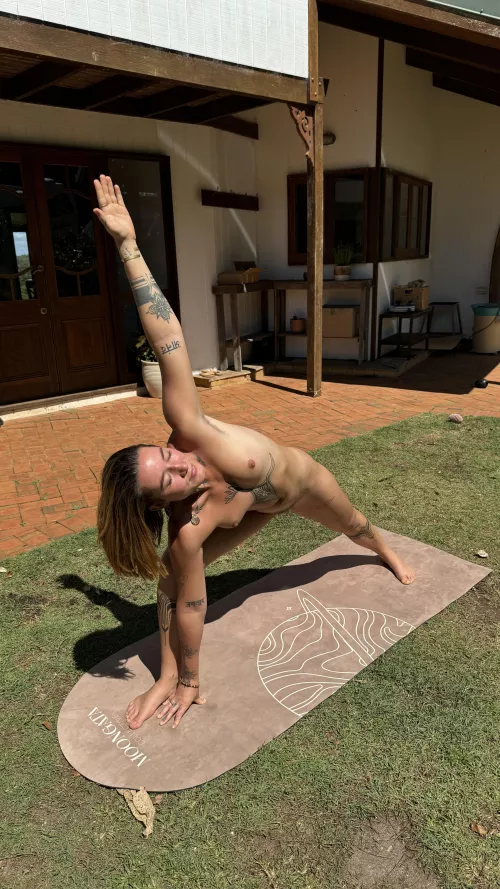 nothing relaxes me more than yoga