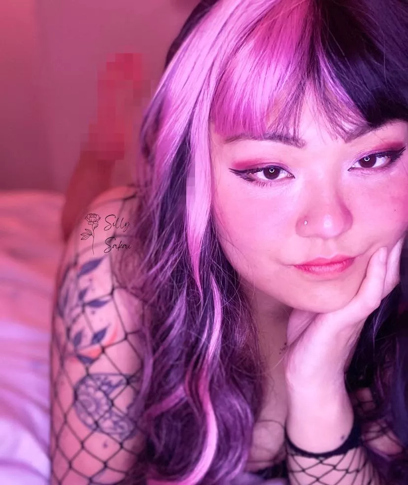 Peek-A-Boo. My feet are too good for you. 