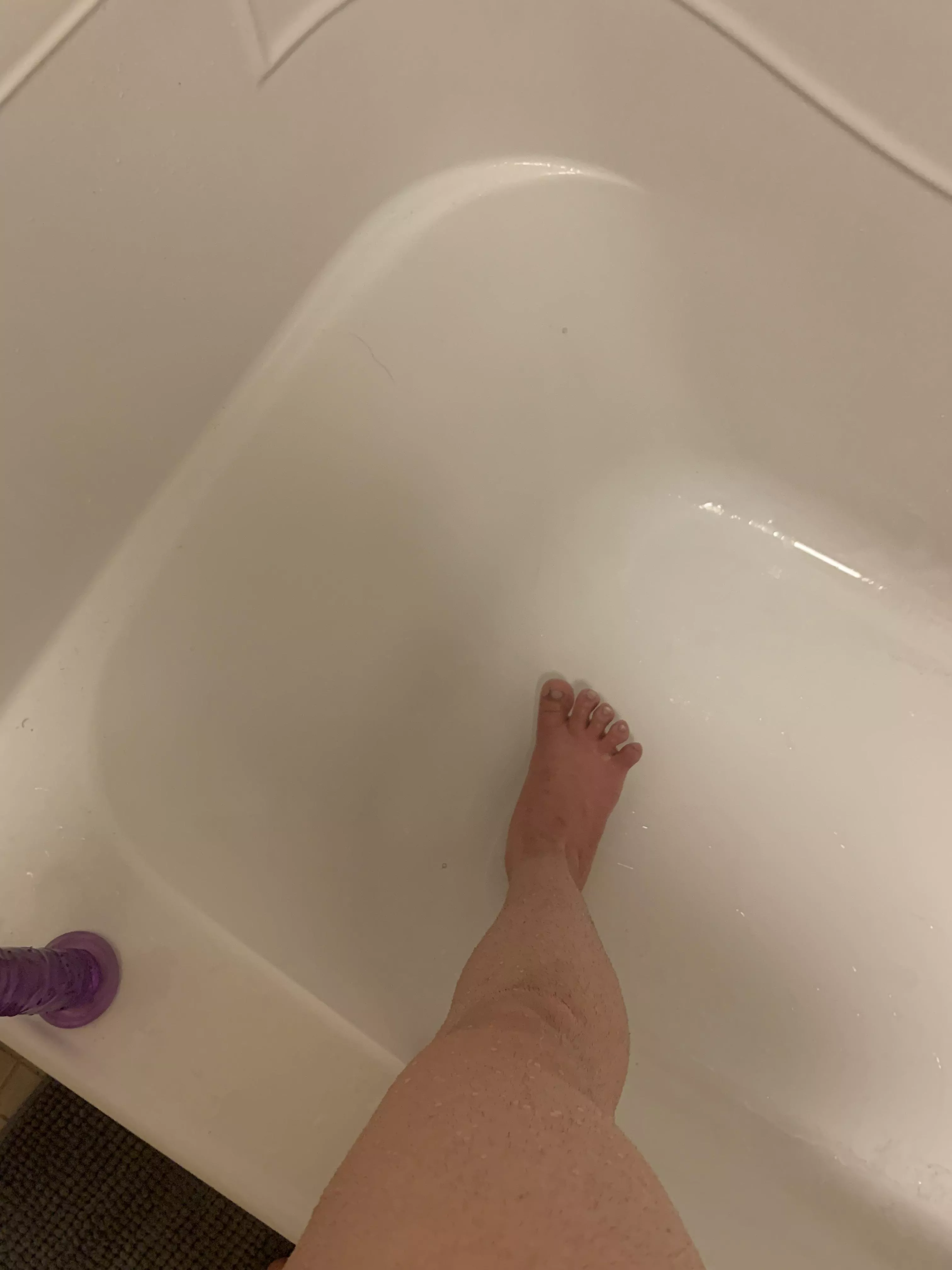 Post shower toes