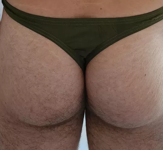 Posting photos of myself online made me realize how nice my butt is