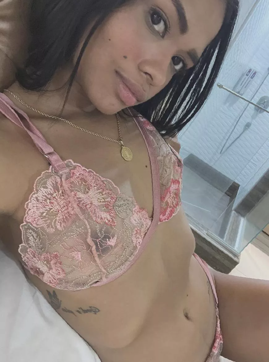 Small girl small boobs