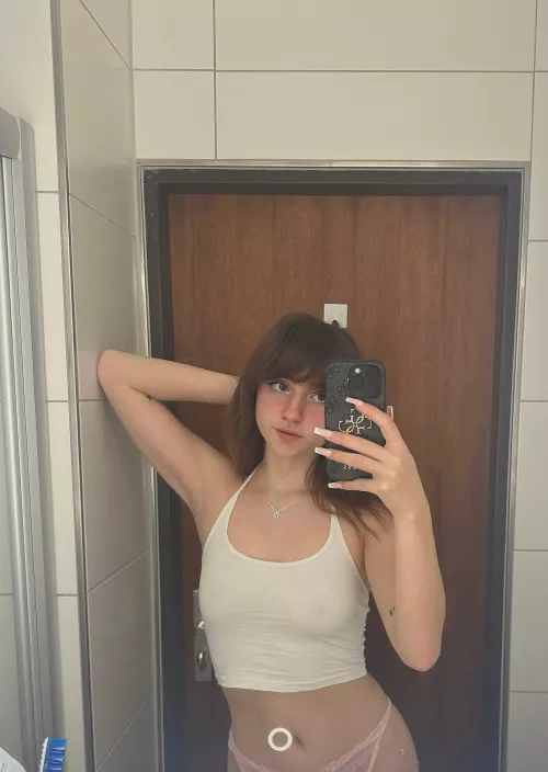 the more i look at this the weirder it seems
