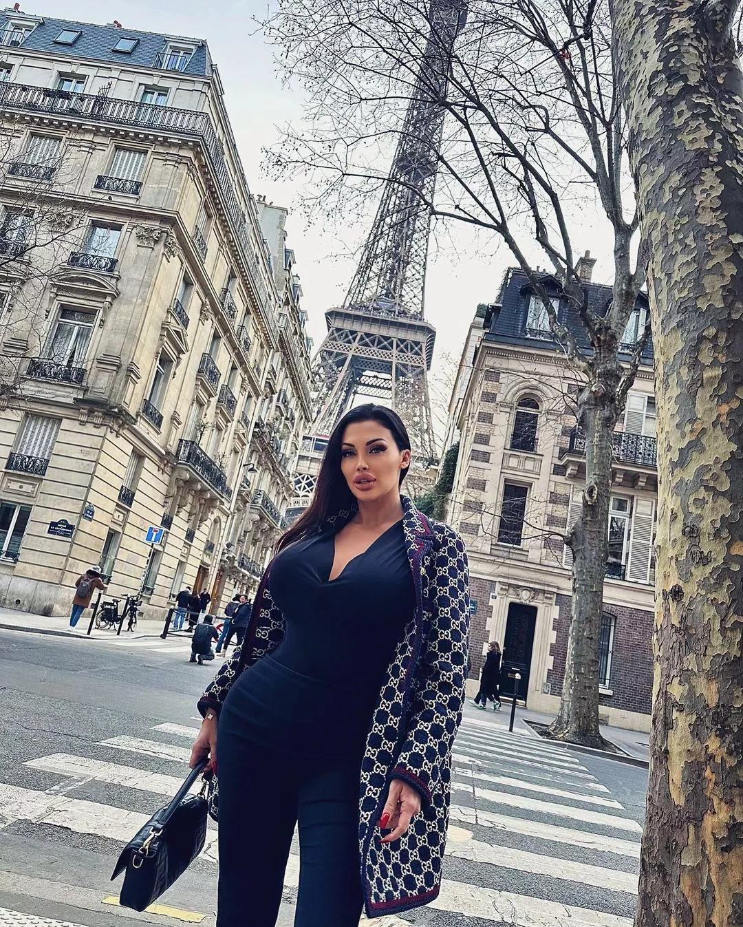 The Queen 👑 in Paris 🇫🇷