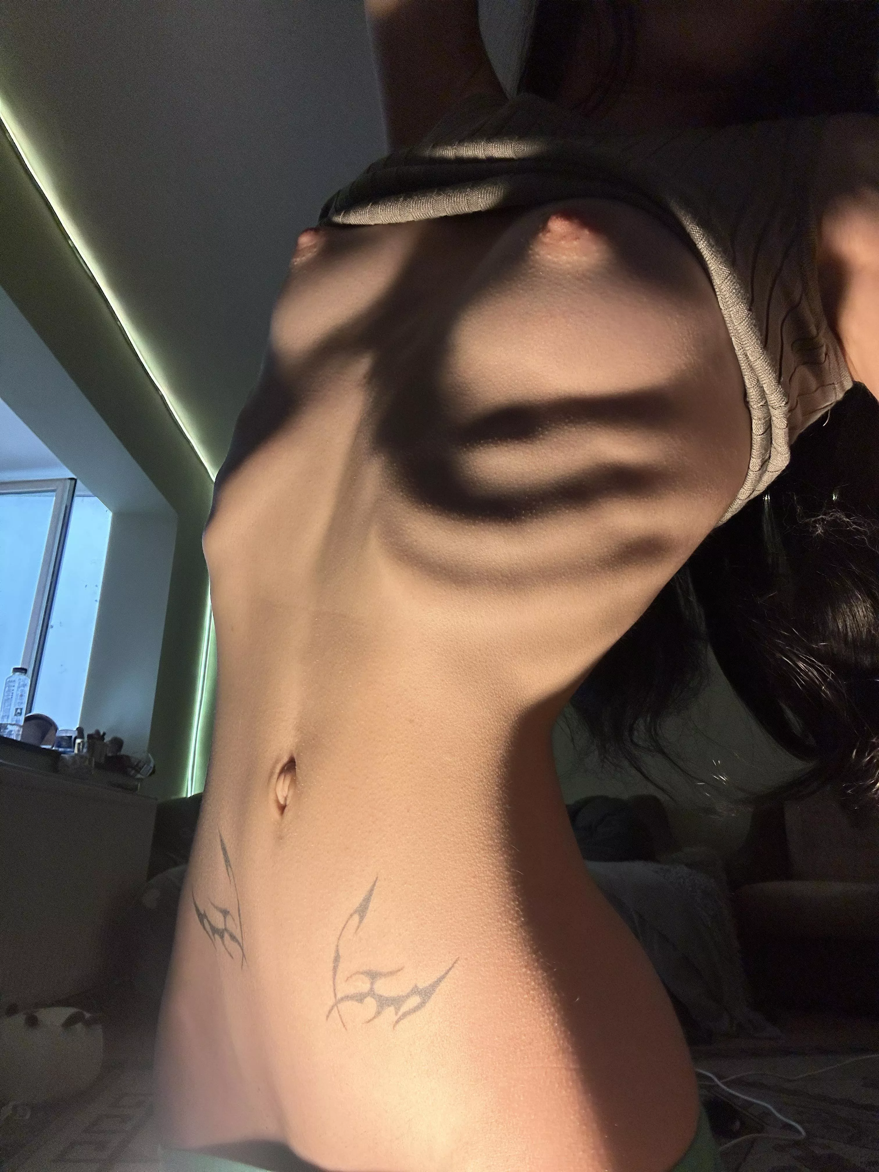 The quiet beauty of a naturally skinny shape