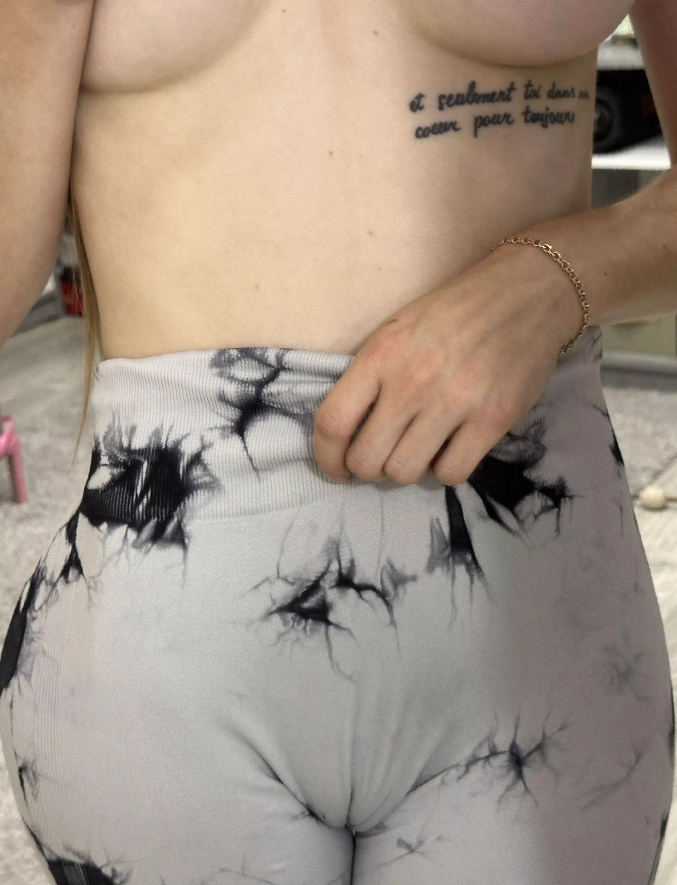 These leggings really emphasize my curves