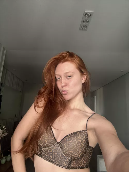 Thinking on how can I make you want me more. 