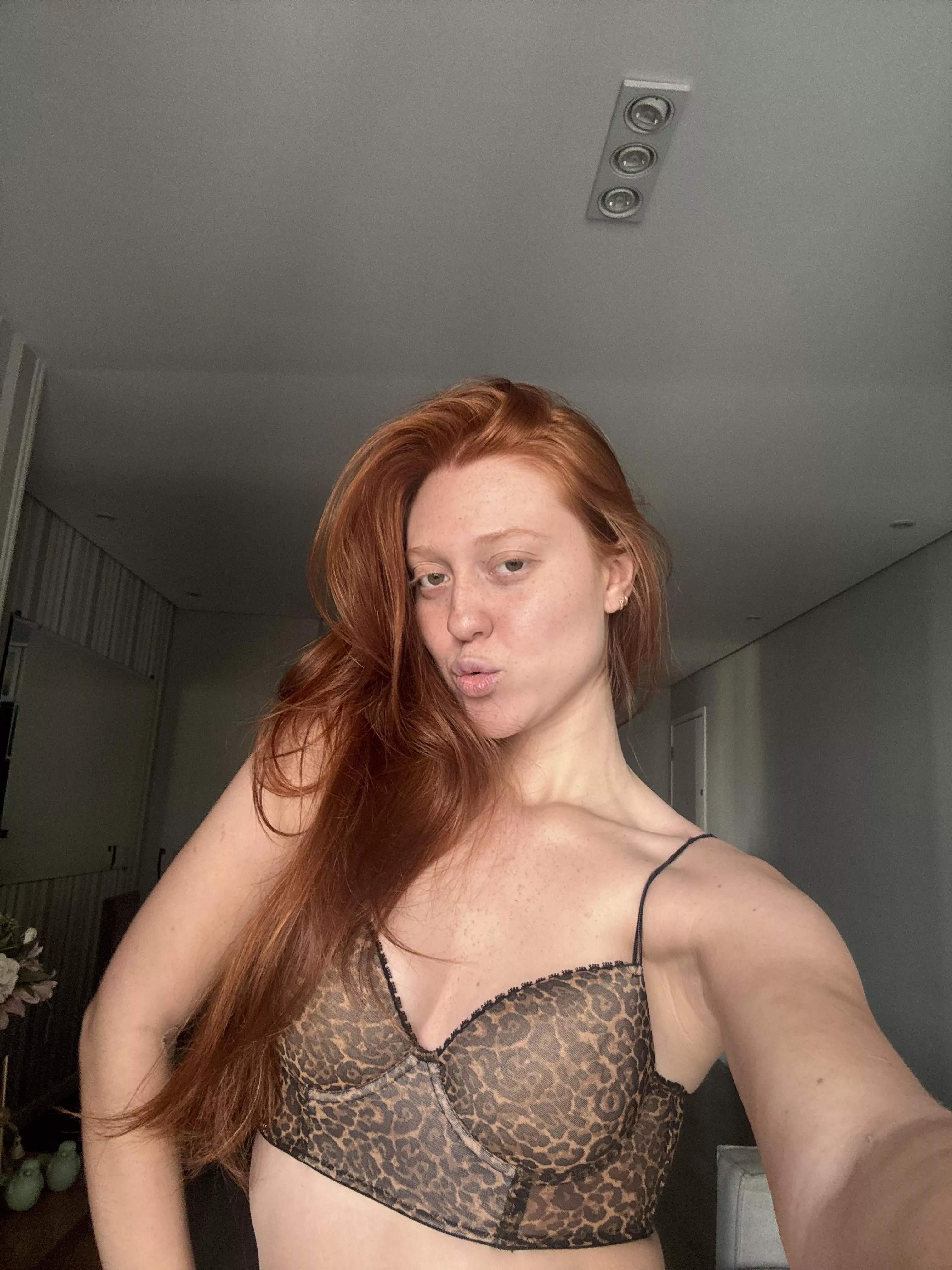 Thinking on how can I make you want me more. 