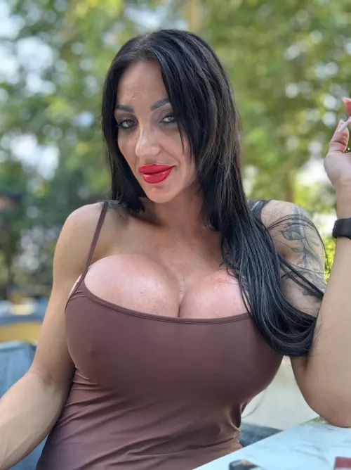 This is me presenting my bimbo tits AKA your new favorite pillow.