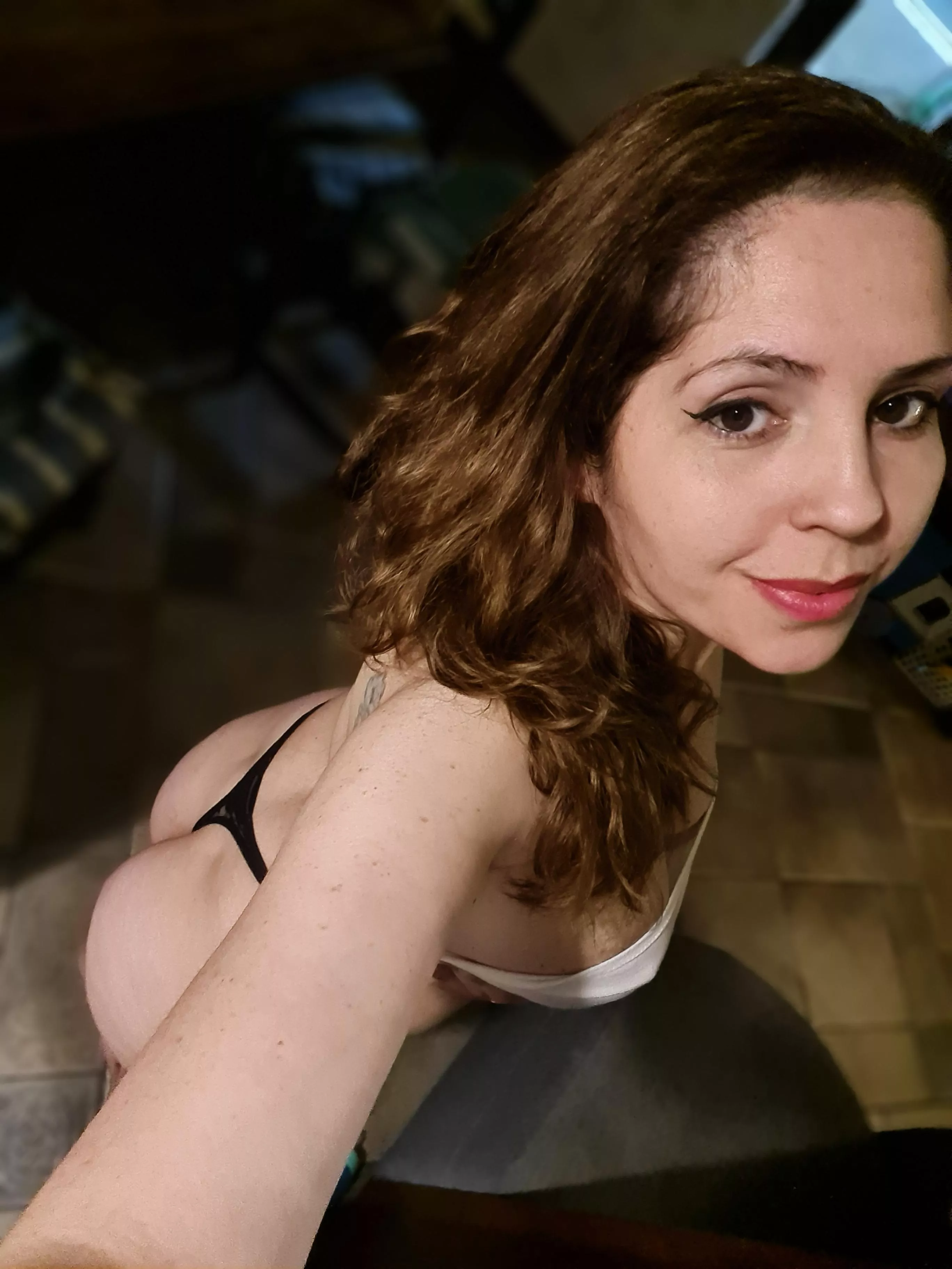 This wife woke up really wanting to play today. 