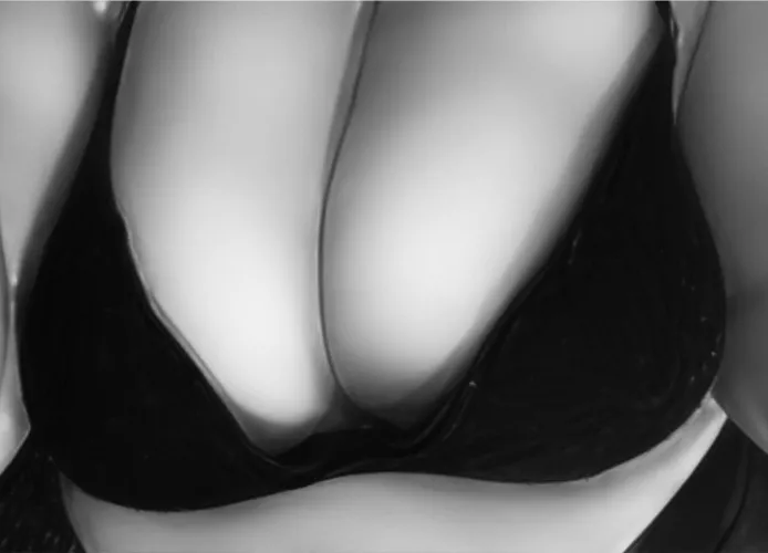 Well my titty Tuesday has been alright 😌 I hope your day has been good 😁 [F]