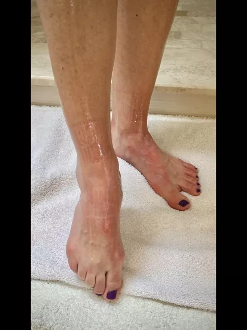 Who likes purple toenails? 