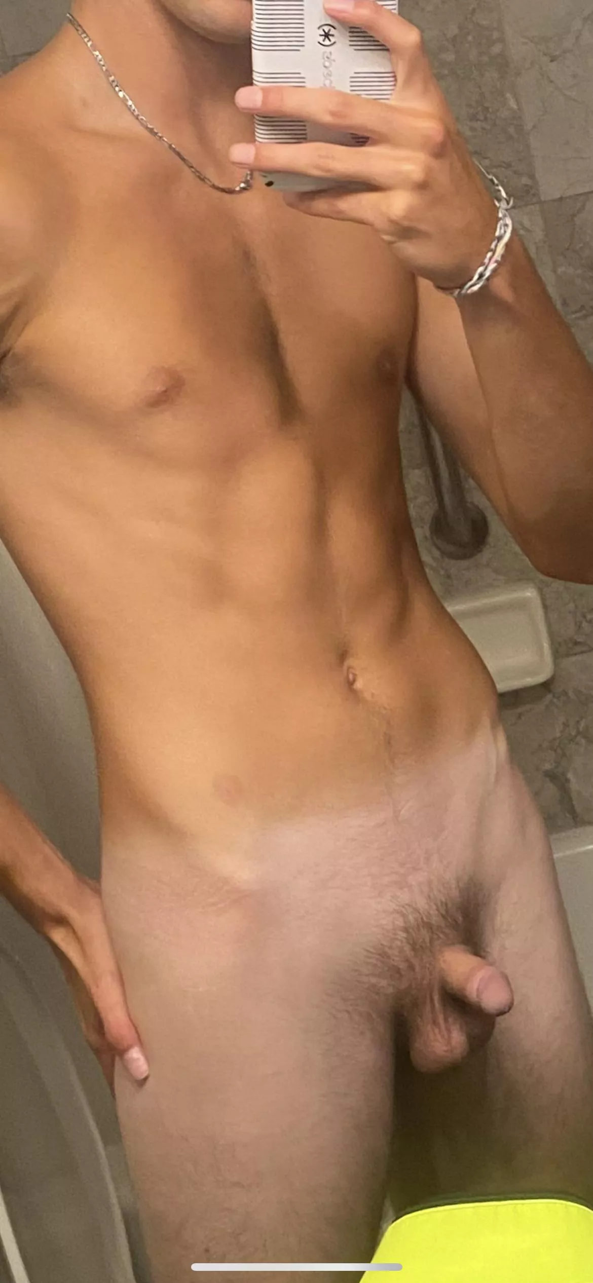 Who wanna make me hard ?