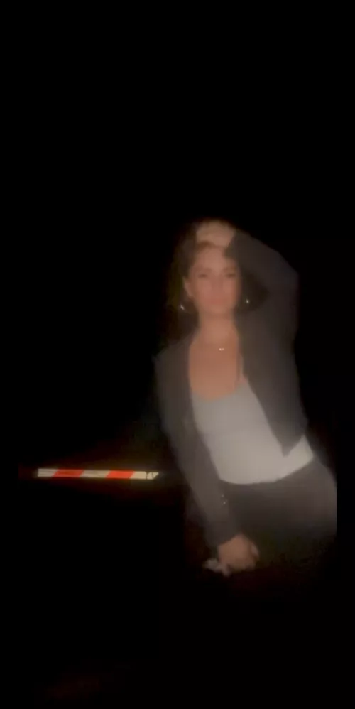 Who wants to cam and smoke rn 