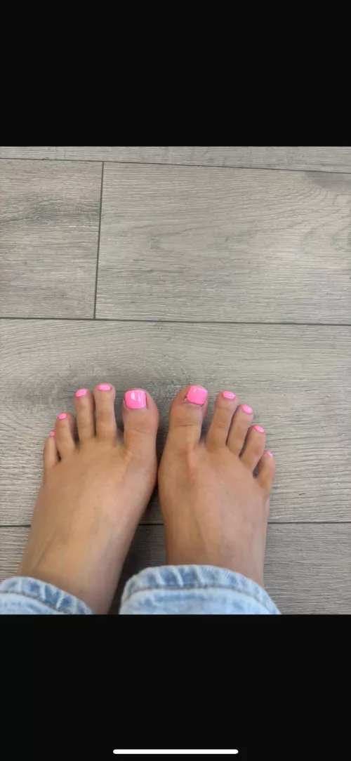 Wife’s feet