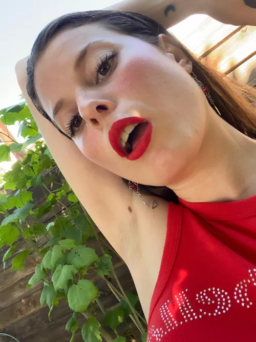 Worship my perfect mole 