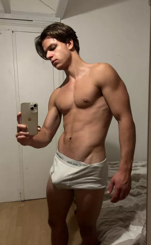 (20)Who wants to be my bottom?