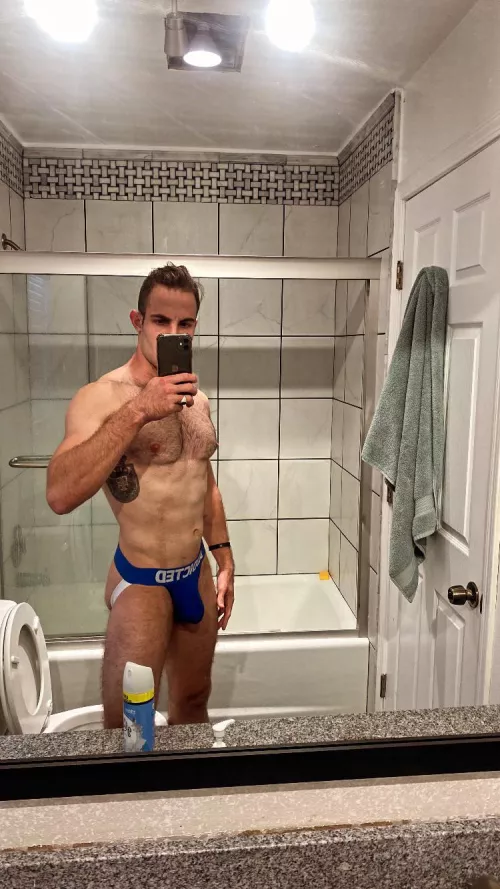 23 in the mood to compare hmu 