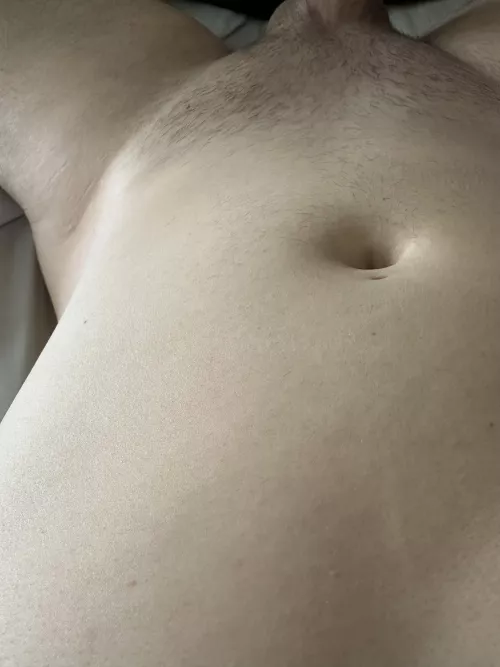 41 top uk daddy looking for younger (18+) for fun/snapchat. There are pics of me in my profile. Prefer smooth, bottom. Send me a DM. 