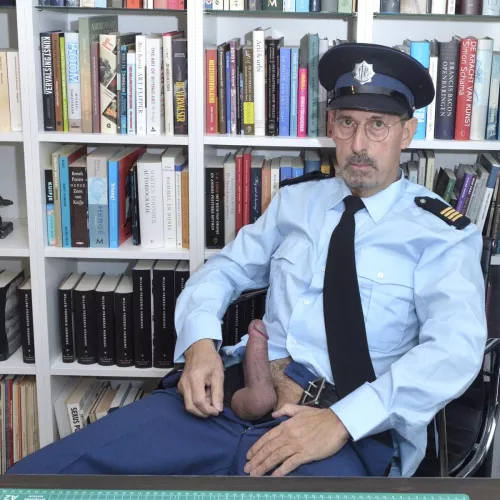 [62] Dutch cop hard at work