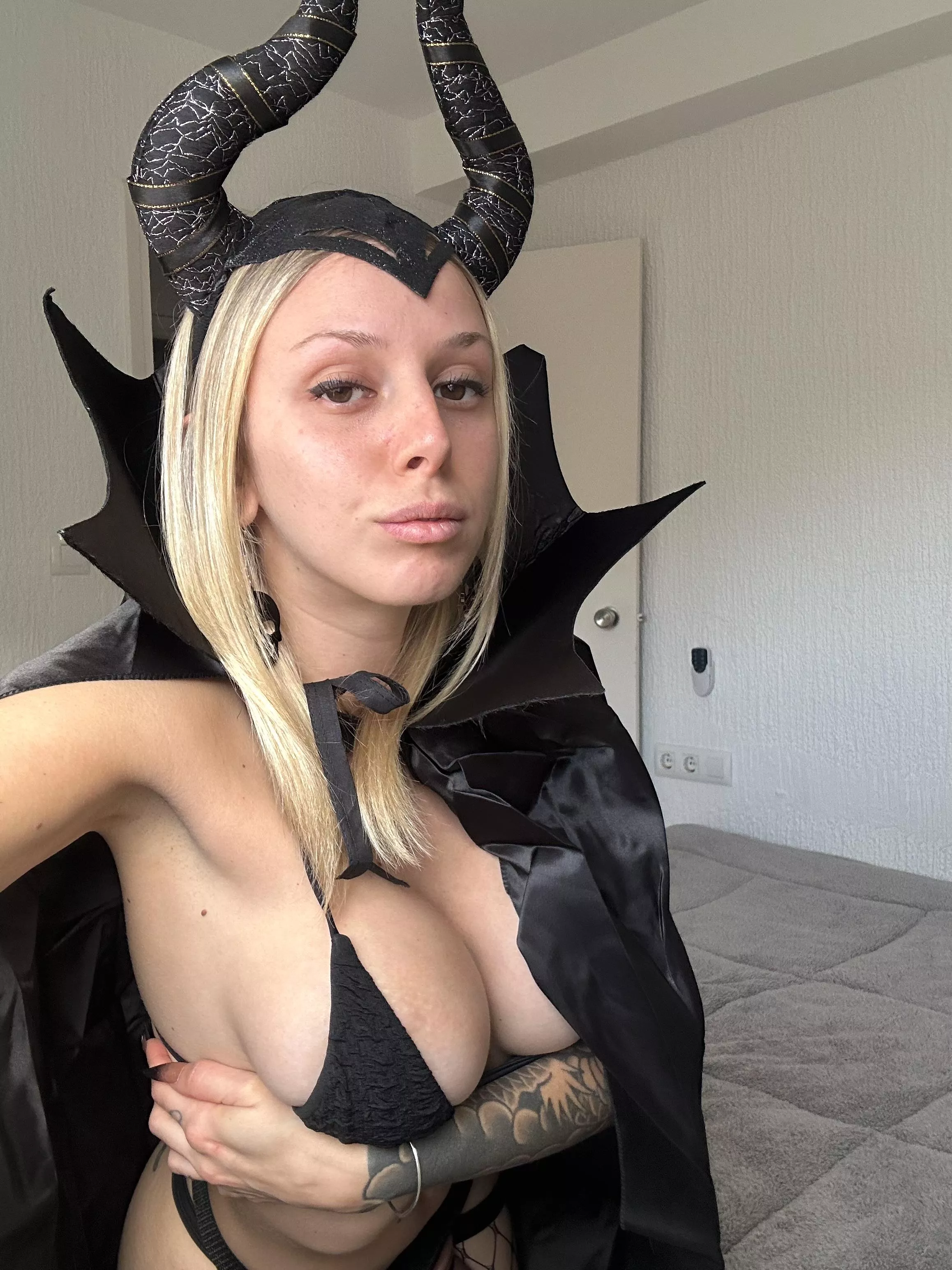 A beautiful woman like me needs stupid slaves like you.