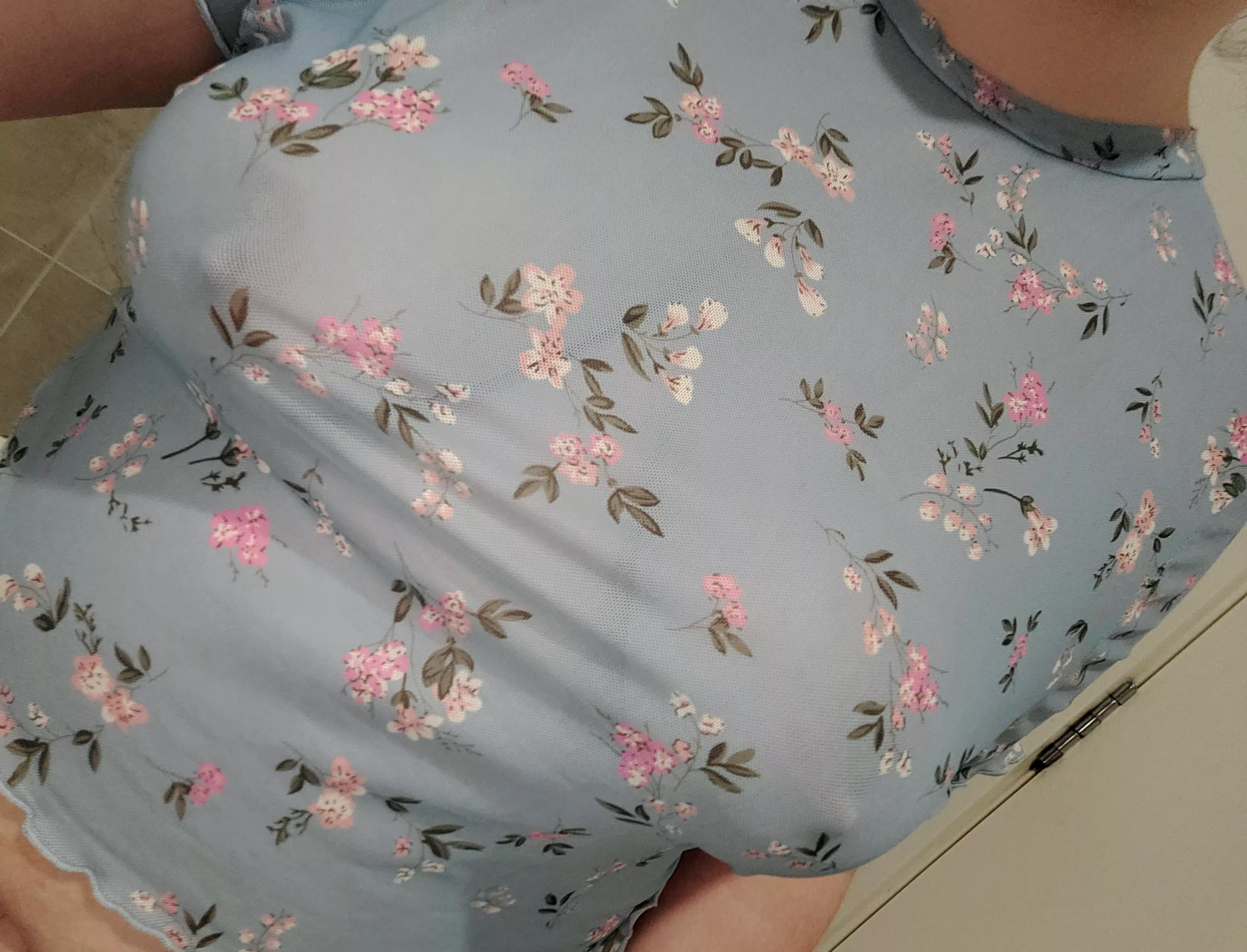 A cute top to display my cute tits