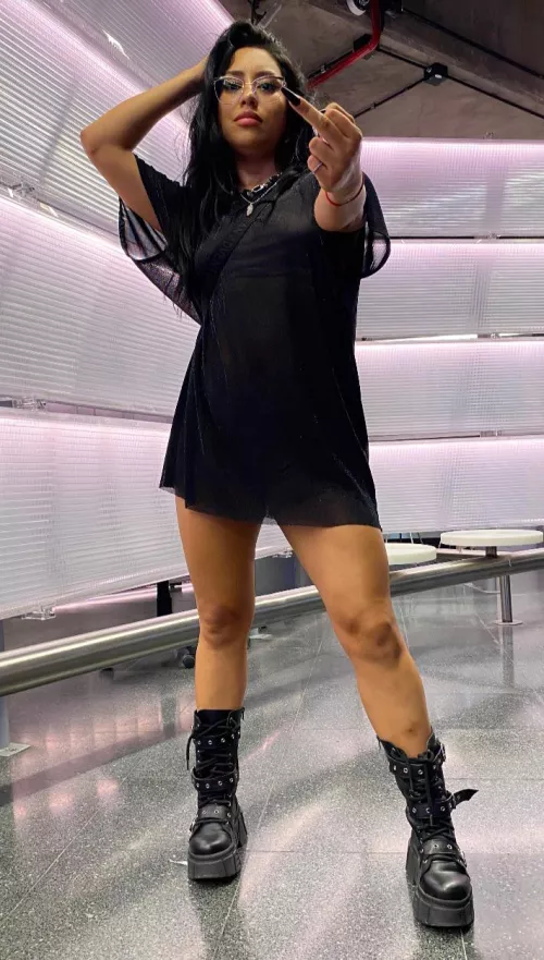  Are you waiting for a Latin mommy to dominate you? 