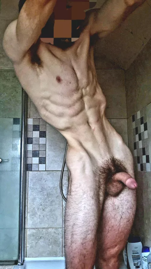 Hey, looking for skinny guys or anyone into skinny guys