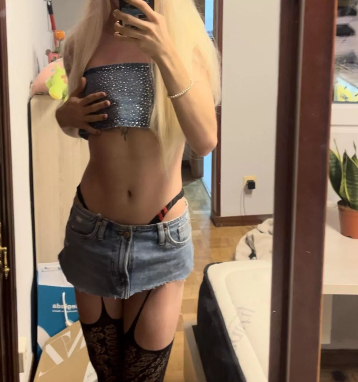 Hung, older, and horny only please 💋 KiK:Sibylsis