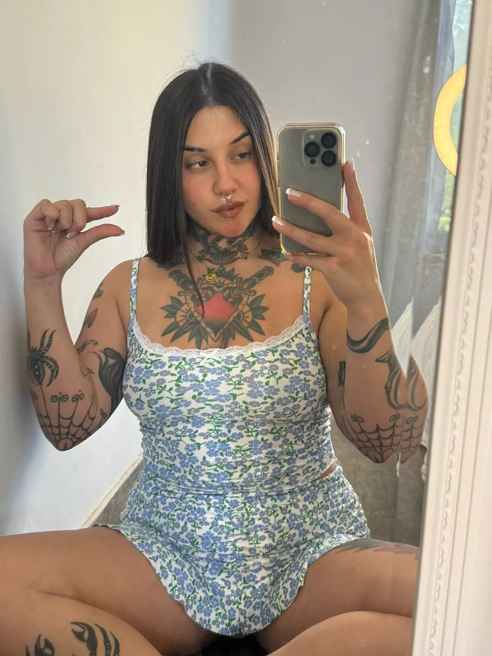 I really wanna laugh at your pathetic little dick