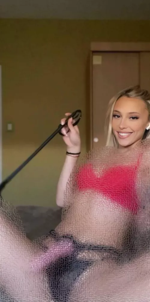 Is this blurry enough for you, simp?
