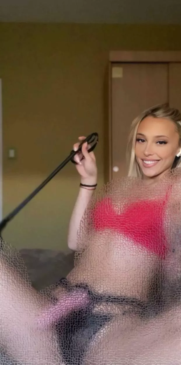 Is this blurry enough for you, simp?
