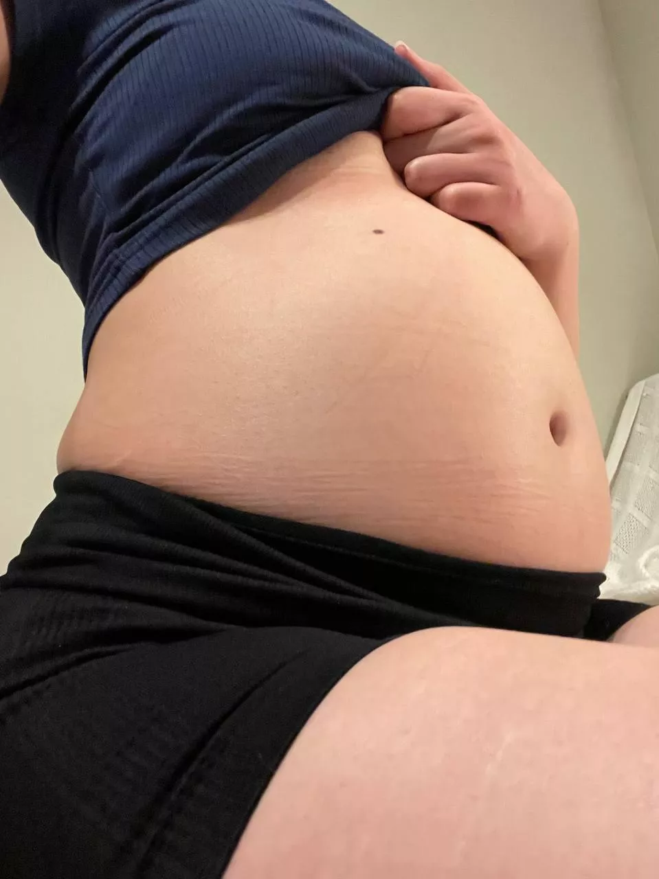 kinky Asian swallowed everything in the fridge