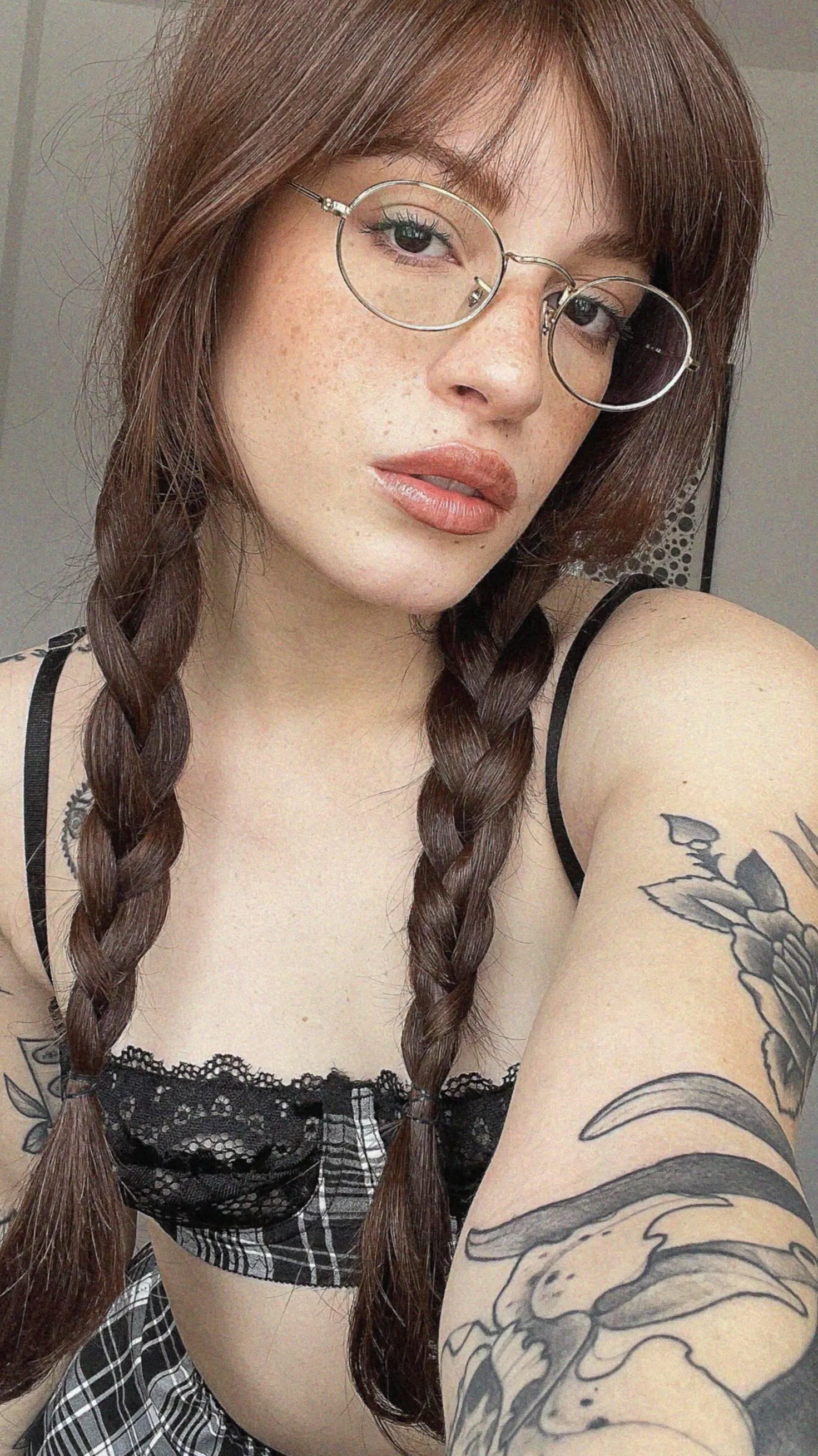 [Lea] [32B] they might be small but they look good wit my Halloween costume