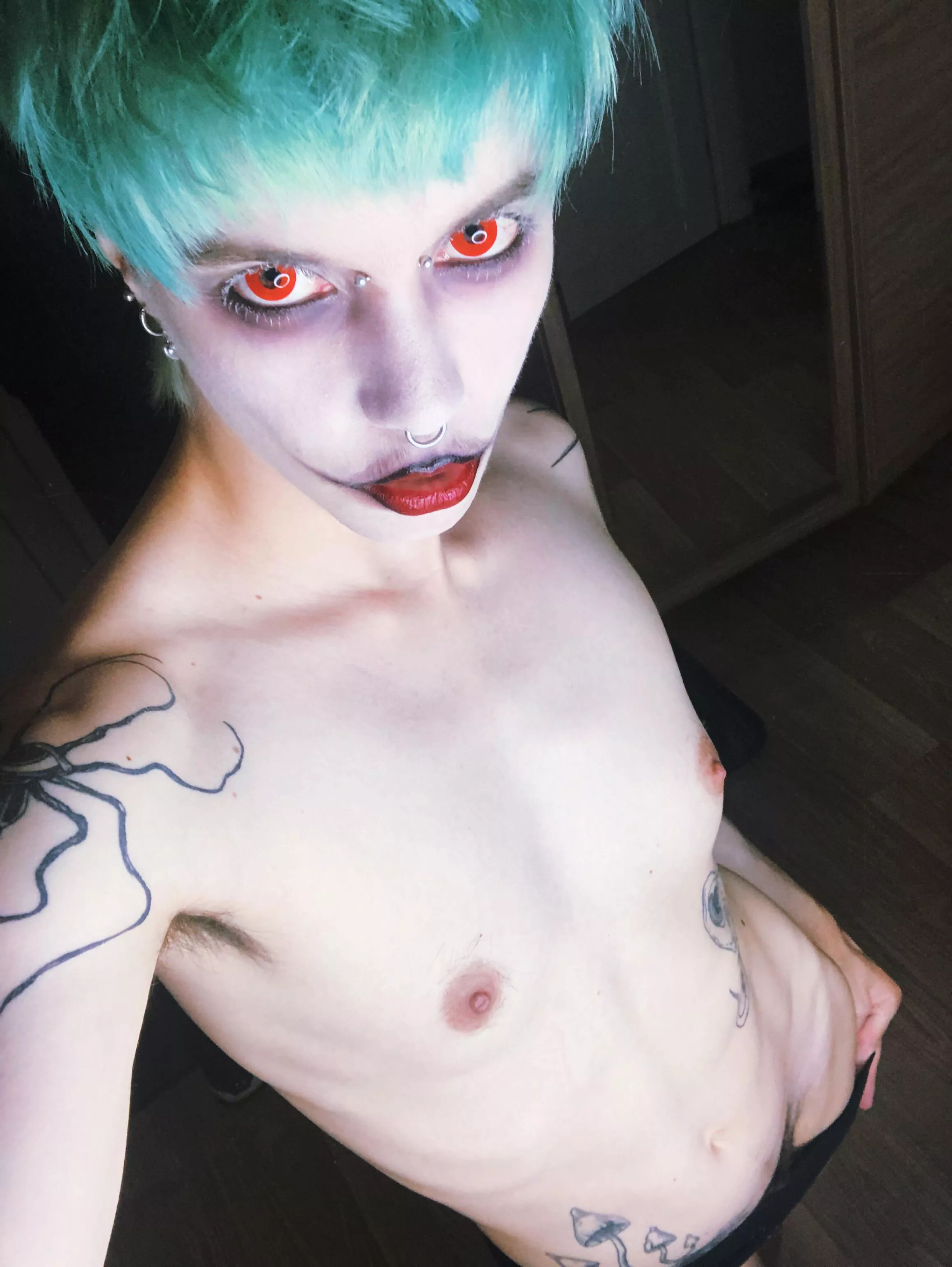 Let me be your naughty clown 🎃