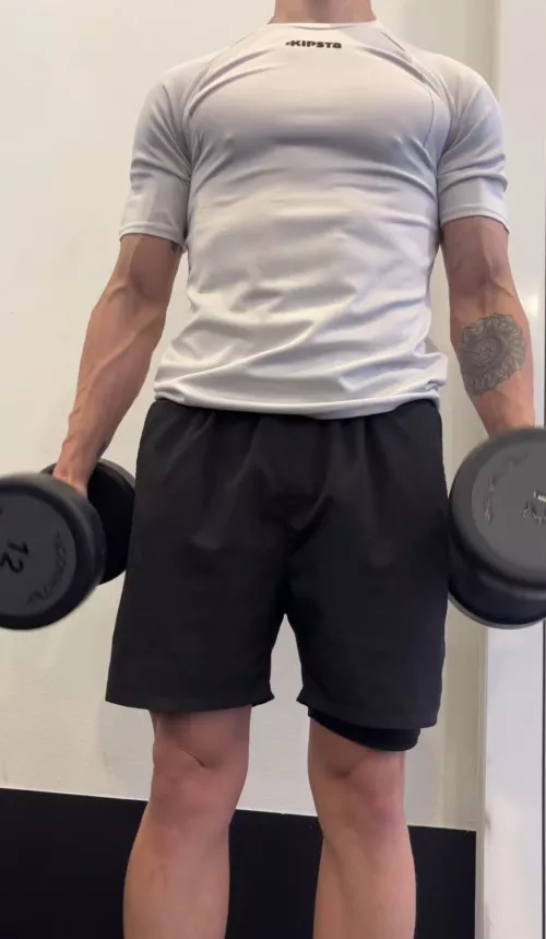 Loading the guns😁