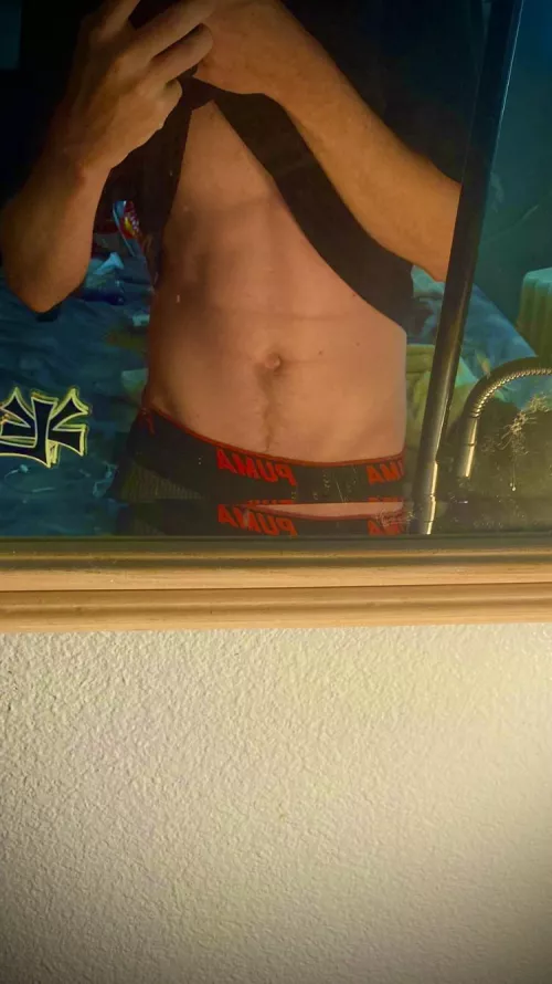 [M4F] I need a petite over 18 kinky slug in my inbox now