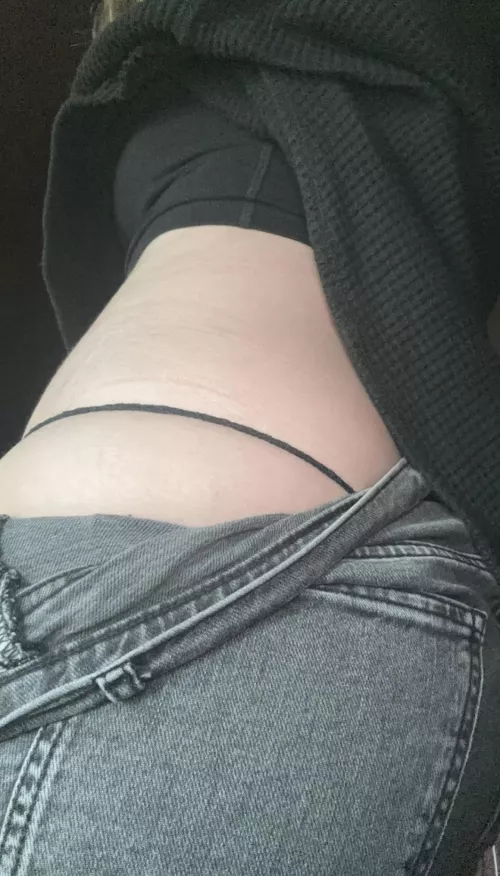 Not the most revealing but I don't forget about yas 😘