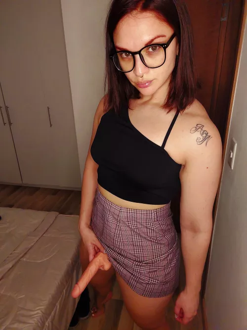 Put on your prettiest thong. I'll leave it on for you to fuck you very hard. 