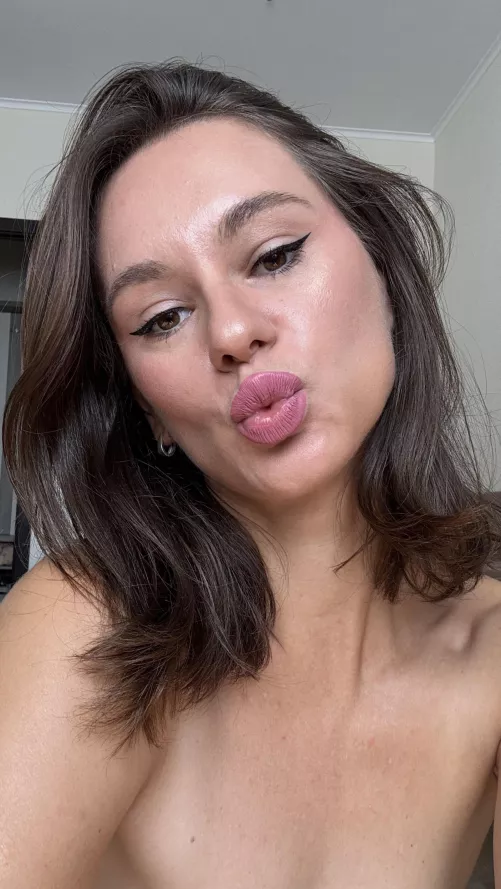 The milf next door invites you to visit