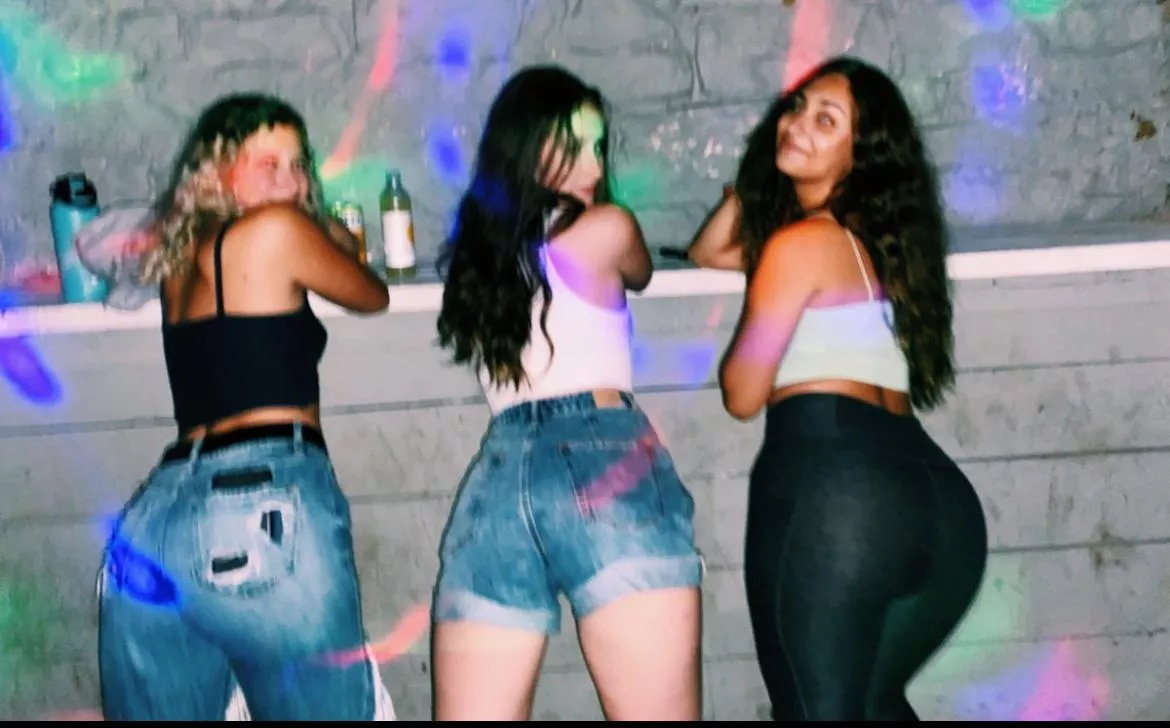 Triple bubble college girls