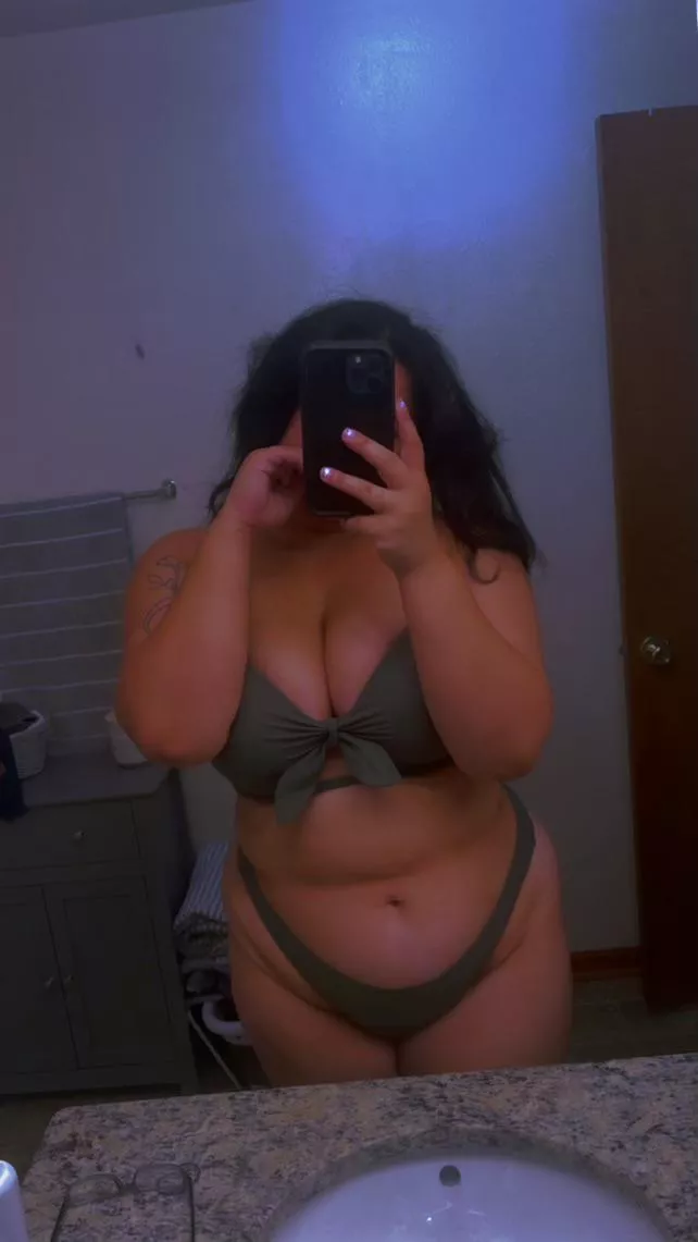 Worshipping this body should be the reason you wake up🥵🫦