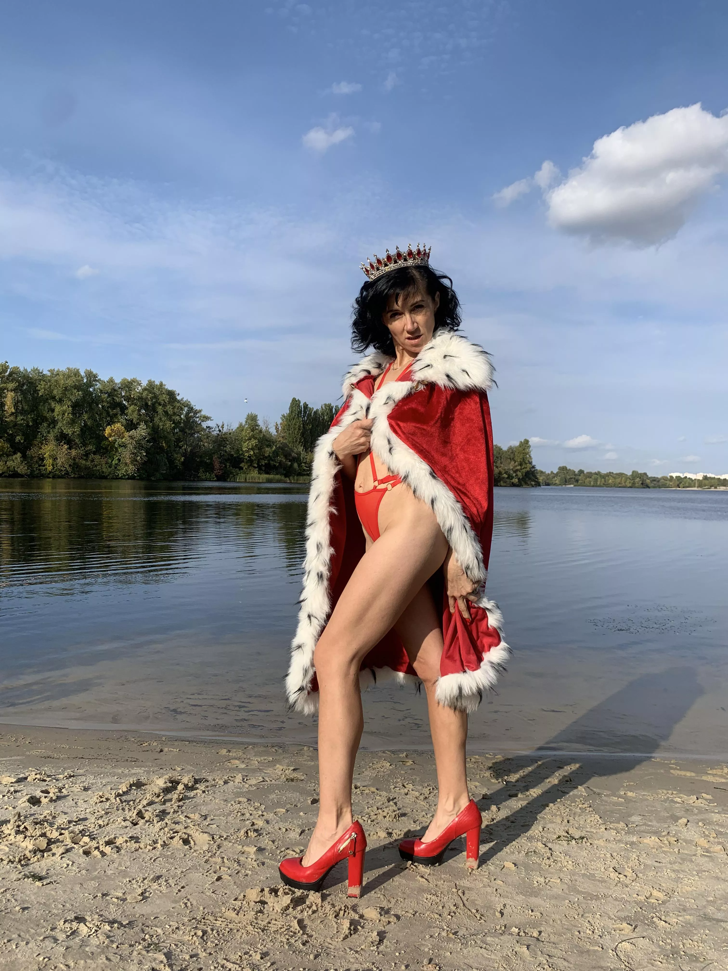 Would you cheat on your wife with me 46yo milf